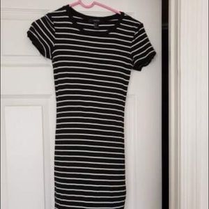 Forever 21 T-Shirt dress